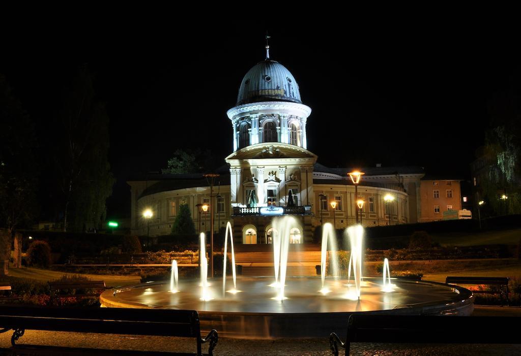 Aparthotel Zdroj Wojciech Lądek-Zdrój Esterno foto