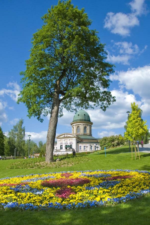 Aparthotel Zdroj Wojciech Lądek-Zdrój Esterno foto